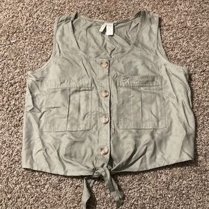 Green large top 100% viscose